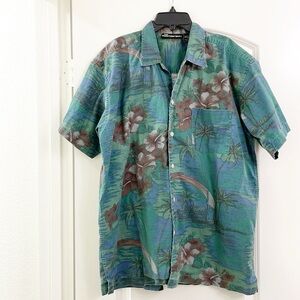 No Boundaries Hawaiian print short sleeve button down shirt
